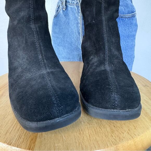Bernardo Black Suede Knee High Boots Y2K Block Heel Size 6 1/2 Minimalist Fall - Picture 5 of 9